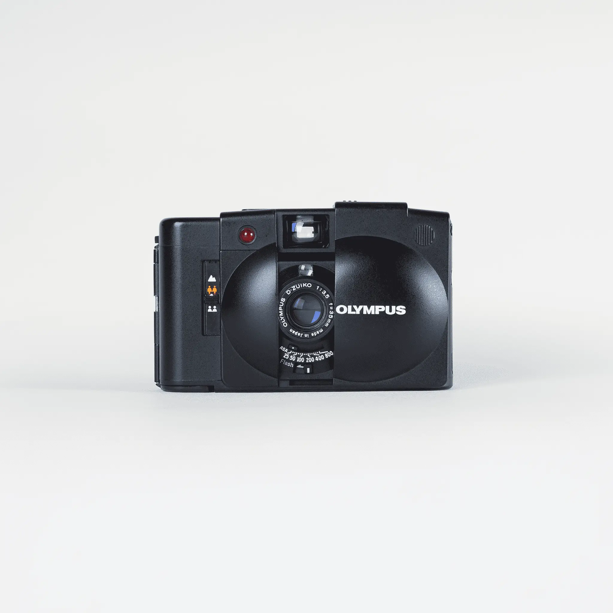 Olympus XA2