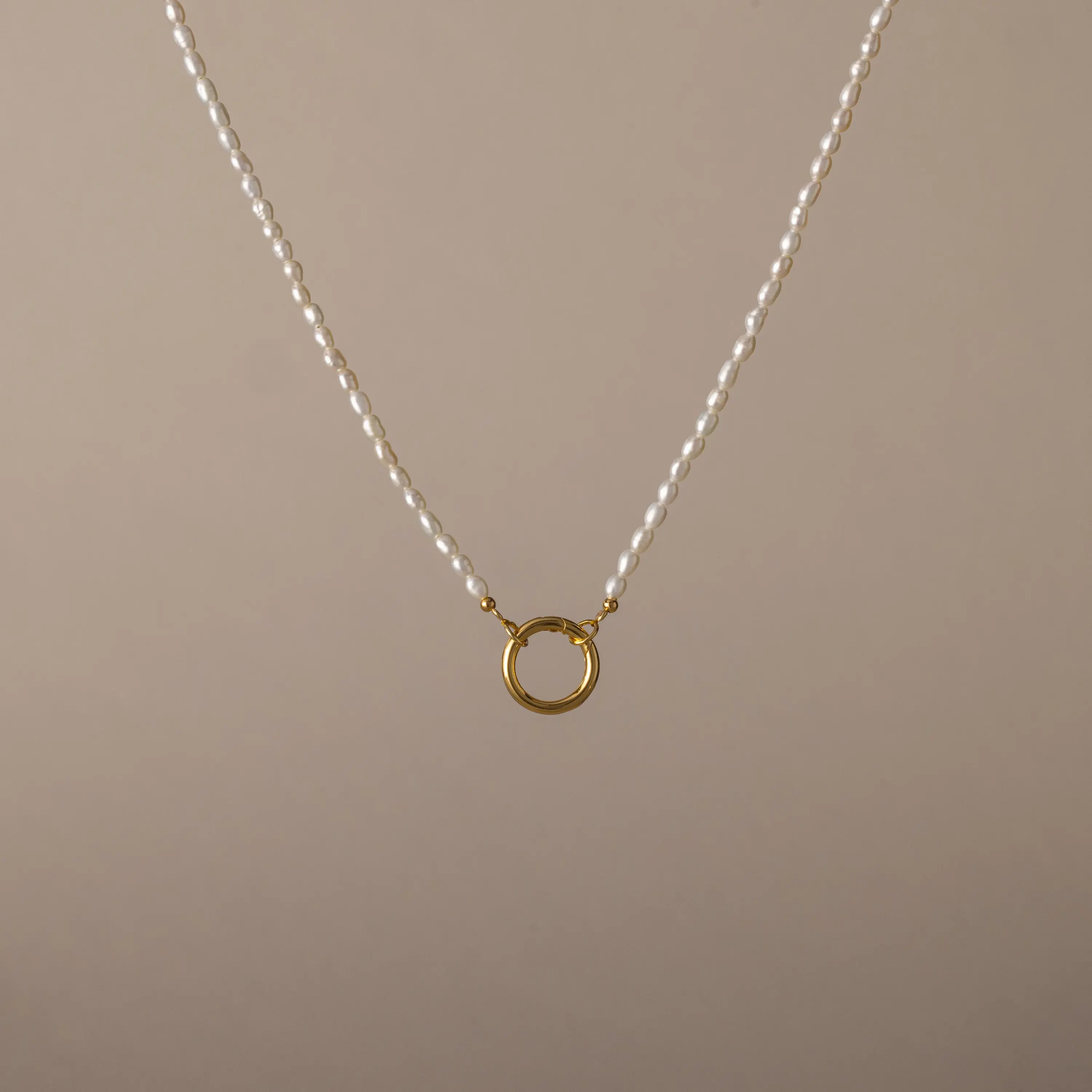 Pearl Chain Clasp Necklace by Caitlyn Minimalist - Beaded Pearl Charm Holder Necklace in Gold & Silver - Everyday Jewelry - Gift for Her