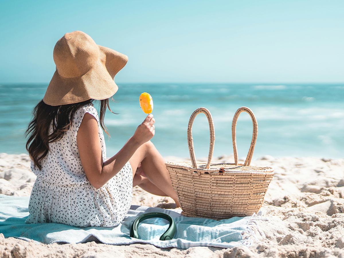 Jisulife Portable Neck Fan Hands Free Bladeless Fan 4000mAh Battery Operated Wearable Personal Fan Rechargeable 3 Speeds Gifts for Women Men Green USB