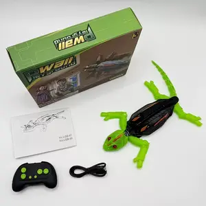 Remote-controlled climbing lizard, an electronic toy for children, can climb floors and walls, has light-up eyes, low noise, and is rechargeable. A suitable gift for boys aged 3-8 and up - an Easter gift.