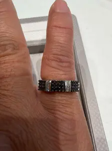 Sterling Silver Band Ring Size 7 | Modern Jewelry