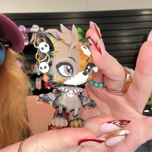 [Quick sale] Figurines, Statues & Bobbleheads Gold earring brown mini lupa 