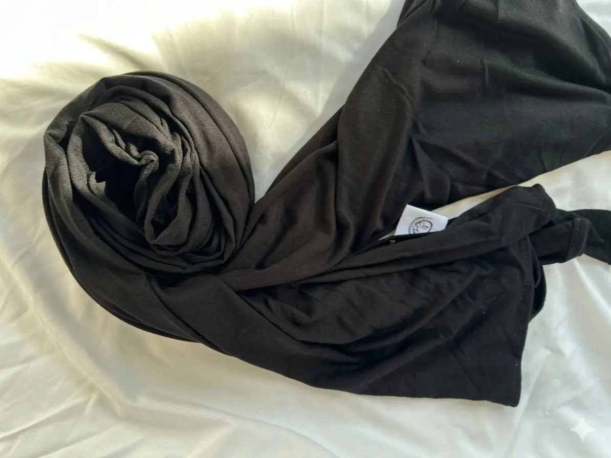 Women's Black Jersey Hijab – Soft, Lightweight & Stretchable Long Modest Headscarf for Everyday Wear