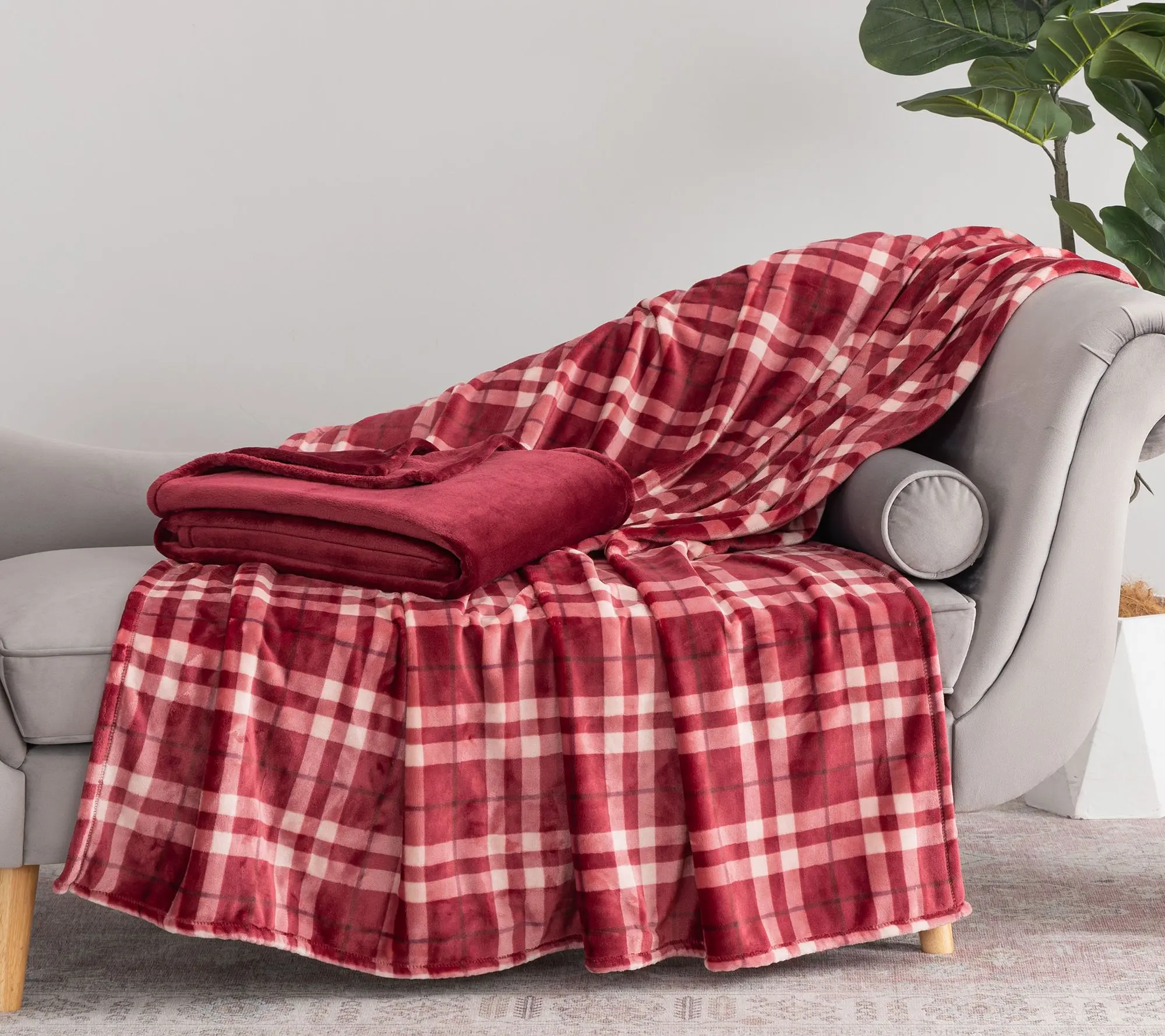 Berkshire Set of (2) 60x70 Velvetsoft Throws Berkshire Set of (2) 60x70 Velvetsoft Throws