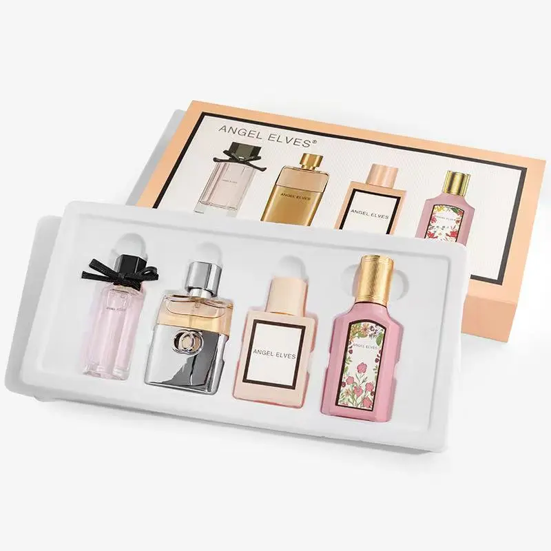 perfume with a delicate floral fragrance that turns heads. Long-lasting floral notes keep you smelling fresh all day long, making it suitable for any occasion.