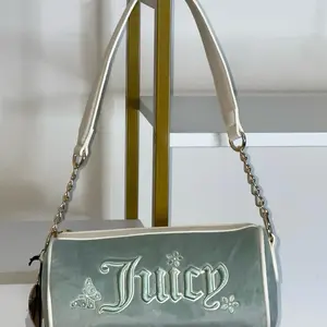 Juicy Couture Barrel Green Bag - Authentic Brand New with Tags - Perfect for Everyday Use