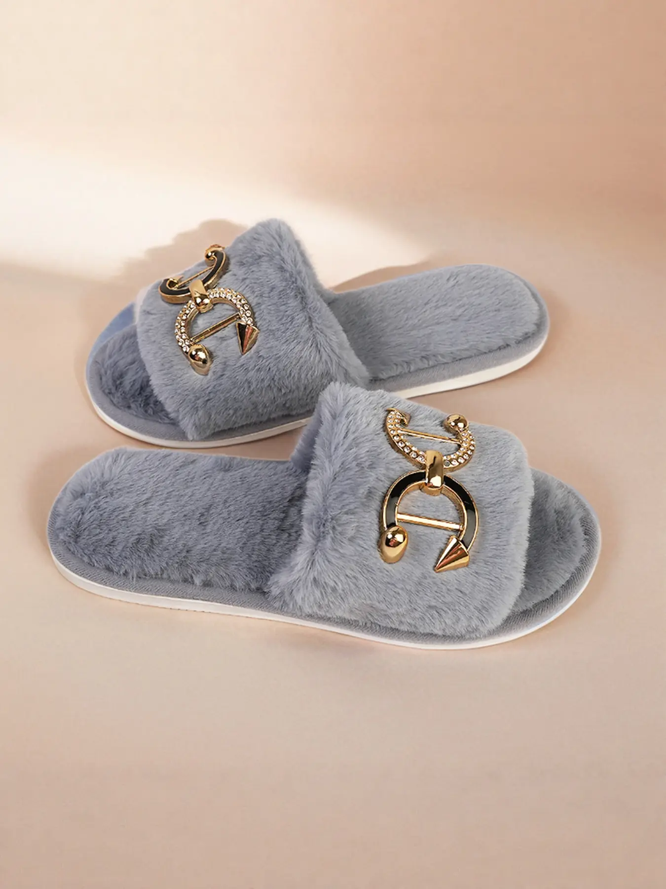 Women's Winter Slippers, Soft-Soled Fuzzy House Slippers, Indoor Warm Slippers, Home Slippers, Fashion Solid-Color Design with Shiny Accents, Breathable, Anti-Slip, Non Slip Slippers, Casual Retro Style