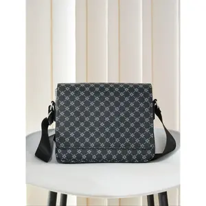 Men's Geometric Pattern Crossbody Bag, Stylish Functionality with 26cm Large Capacity for Tablets and Umbrellas, Metal Buckle Wide Shoulder Strap Perfect for Work and Casual Outings