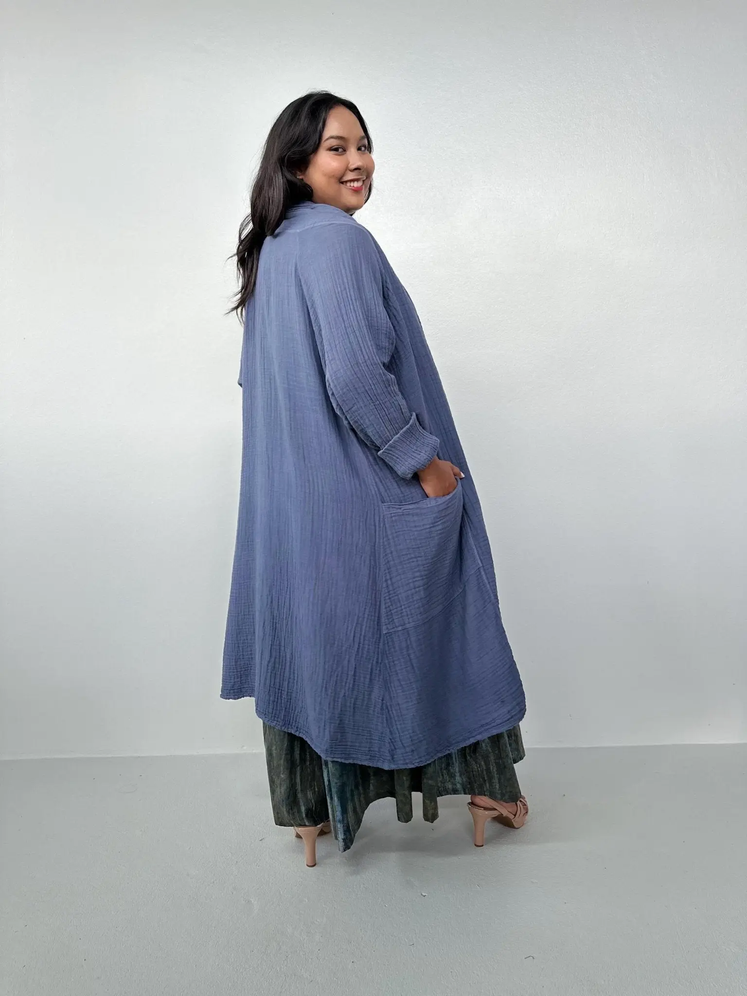 Women's Elegant Casual Open Front Cardigan, Blueberry Double Gauze Cotton Knit, Lightweight Long Sleeves, Knee-Length Loose-Fitting Layering Top, Minimalist Design for Beach or Evening Wear