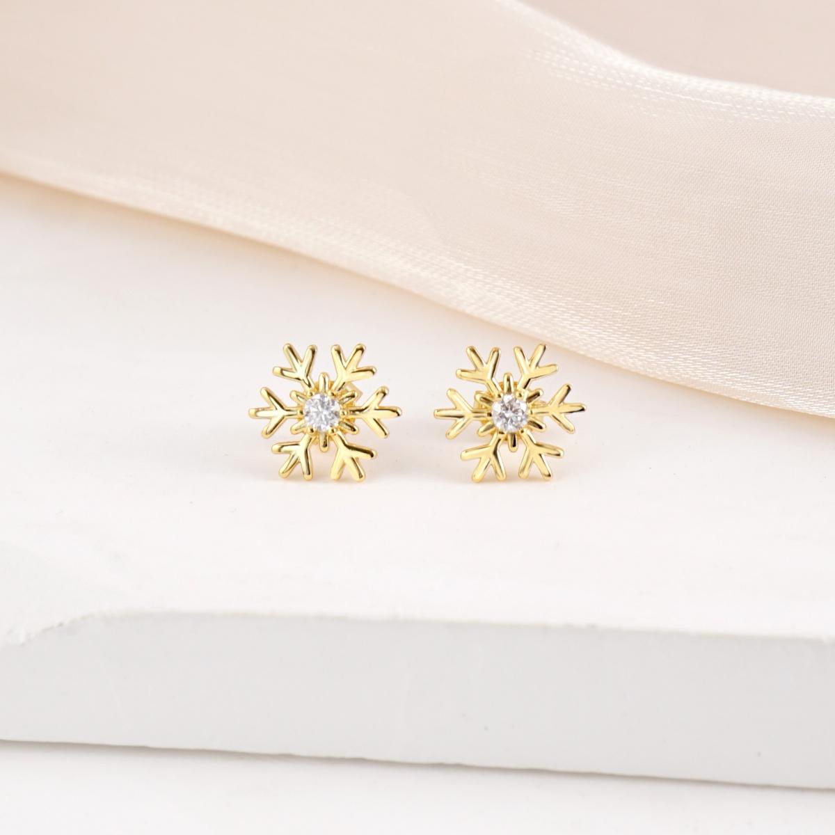 Delzzad Romantic Icy Snowflake Stud Earrings Synthetic Moissanite S925 Earring Jewelry Perfect Birthday Engagement Anniversary Christmas Gift