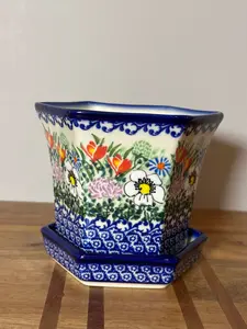 Kalich, Art Level 2, Floral Planter/ Flower Pot with Tray