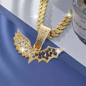 Bat Pendant Necklace, Zinc Alloy with Rhinestones, Hip Hop Cuban Chain, American Street Style Jewelry, Unisex Christmas and Birthday Gift, Durable Rap Accessory, Suitable for Parties and Music Festivals