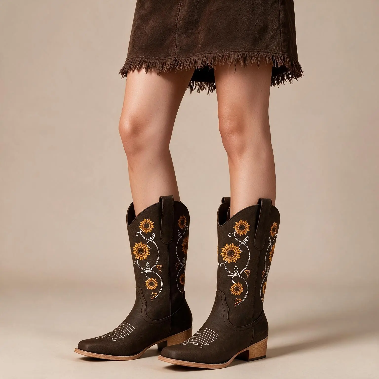 【Restocked】Women's Retro Sunflower Embroidery Mid-Calf Faux Leather Cowboy Boots - Square Toe, Pull-On Design, Chunky Heel, Dark Brown, Party Fashion, Walking Shoes, Women's Shoes, Punchy Western Outfit Gift