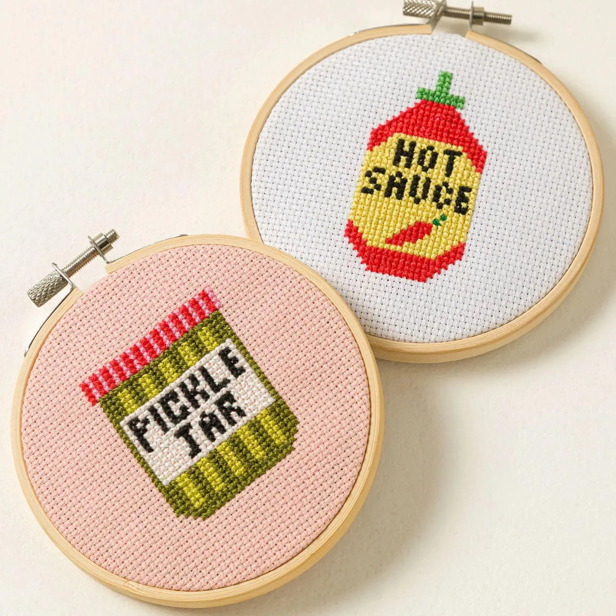 Mini Beginners Cross Stitch Kit, Handmade Gifts Option, Home Embroidery Needle Crafts Kit with Foodie Designs & Finishing Materials