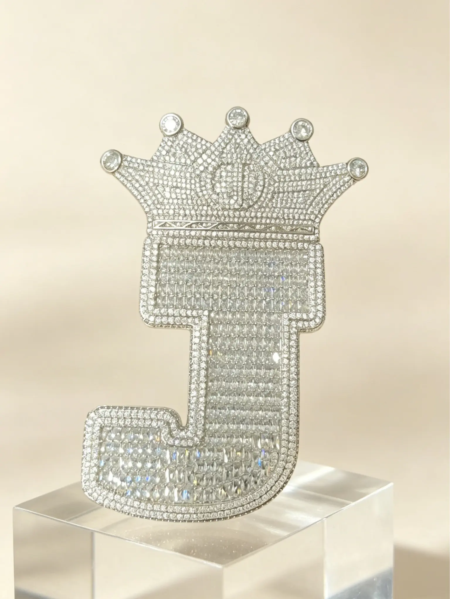 M2-2344 Crowned Initial Pendant - Letter J, Bling Effect, Initial Form, Bold Look Streetwear Charms & Pendants Fashion Statement Charm