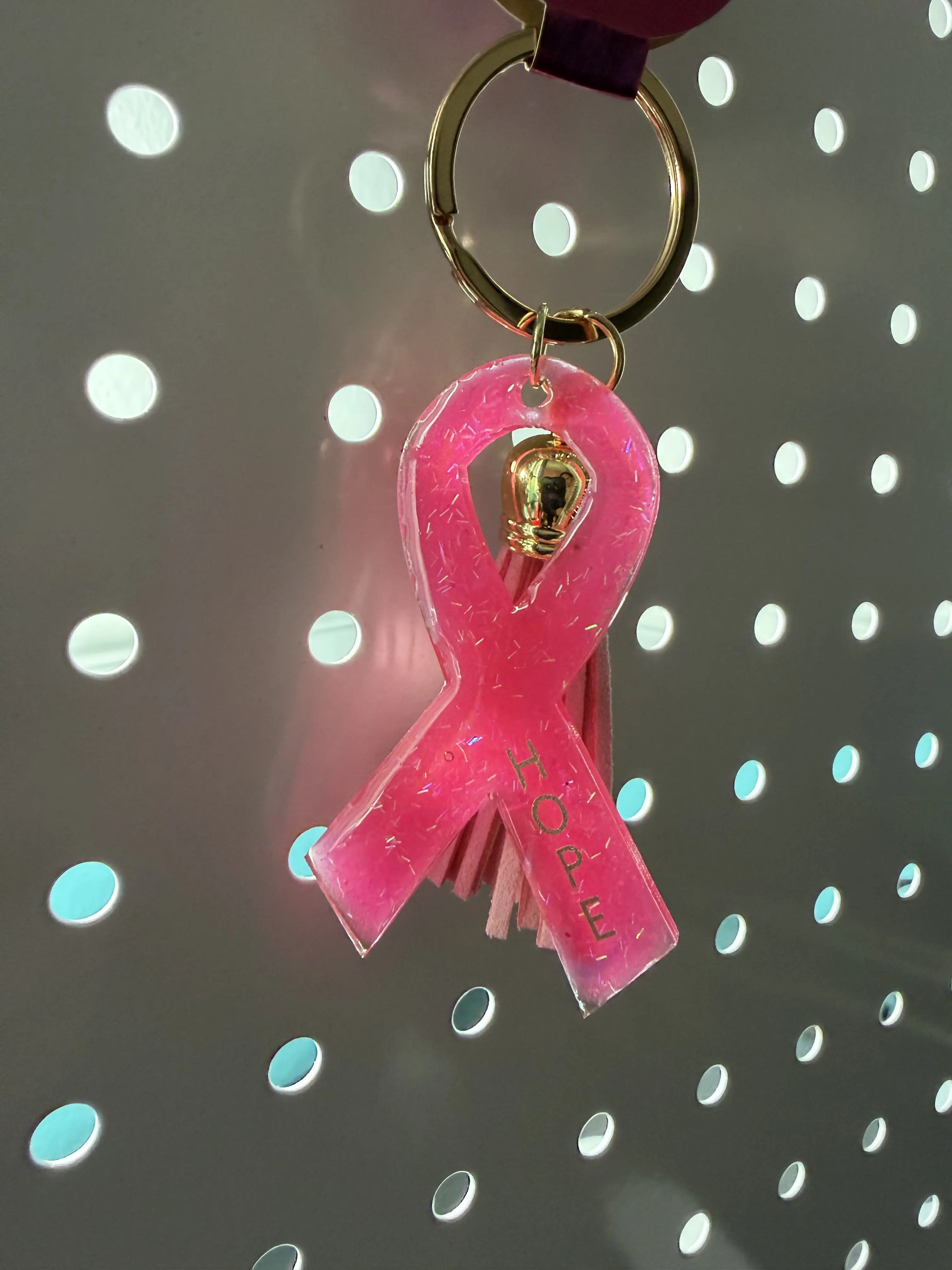 Acrylic Breast Cancer Awareness Keychain - Hope Written in Gold, Portable Keychain Accessory, Car Decor for Support Advocacy, Fashion Costume Jewelry