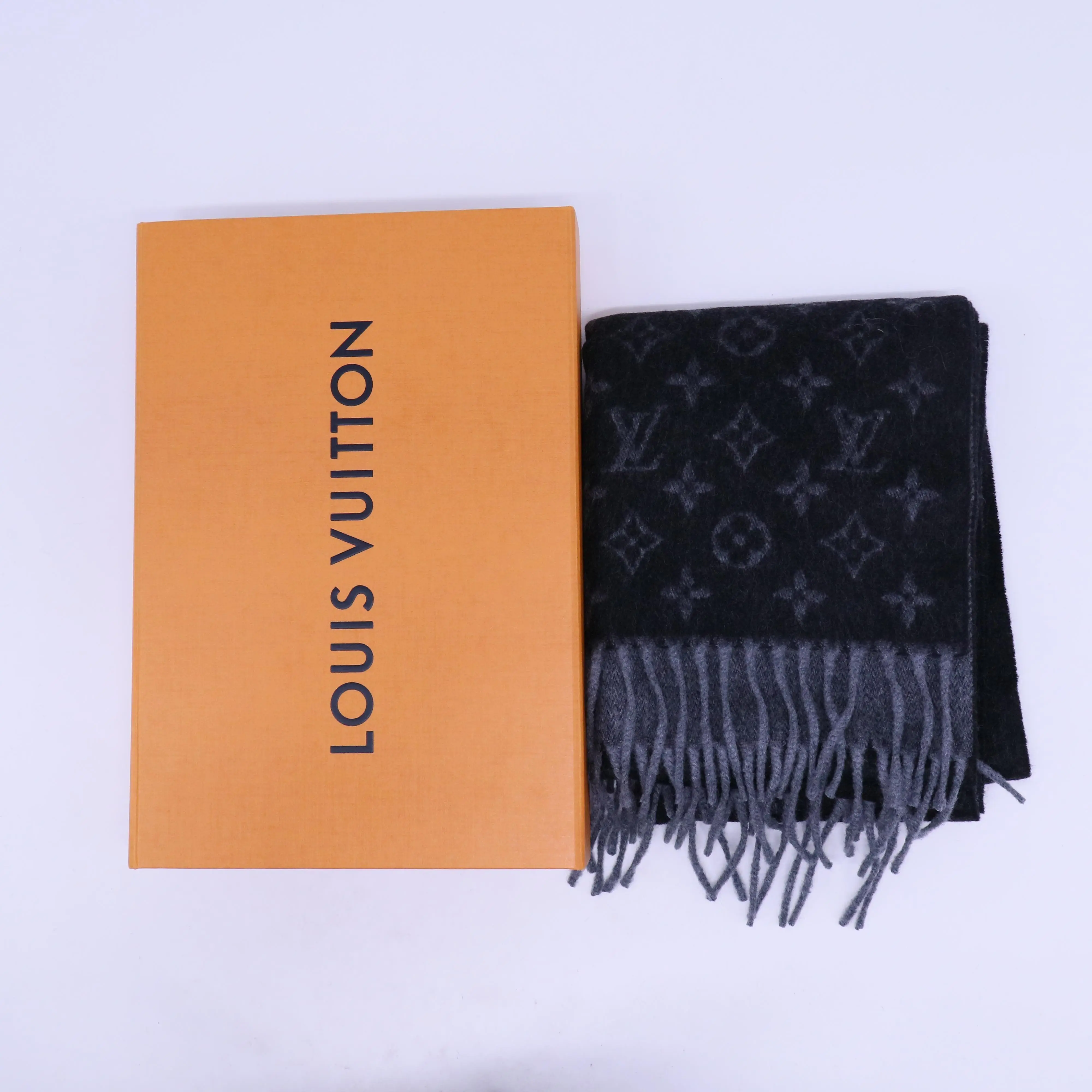 Pre-owned Cashmere Shawl W20409