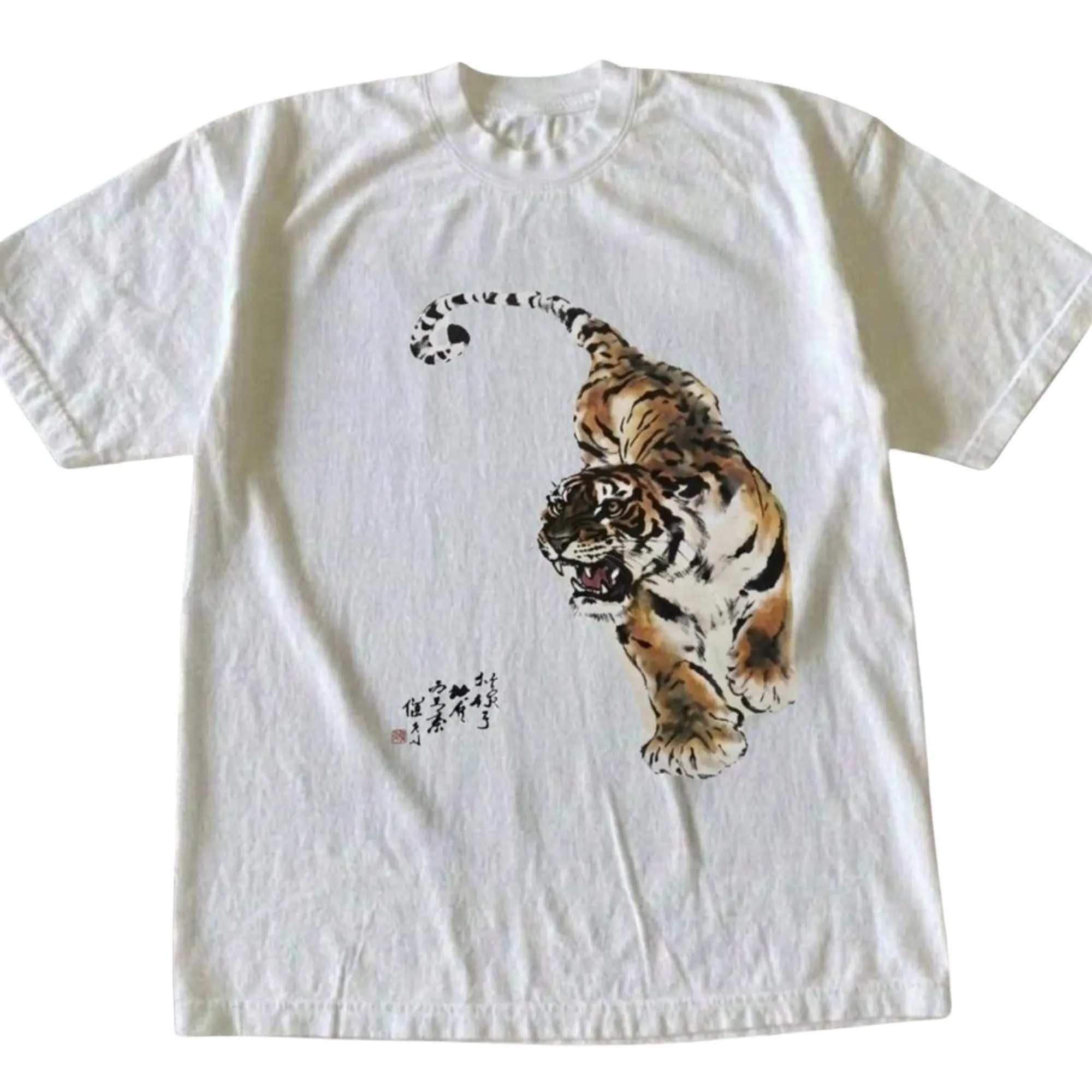 Women's Vintage Japanese Sumi-e Ink Wash Tiger Graphic Short-Sleeve T-Shirt - Relaxed Fit, Classic Casual, Heavyweight Fabric, Traditional Calligraphy Art Print, Unisex White Asian Aesthetic Streetwear Top, Shortsleeve