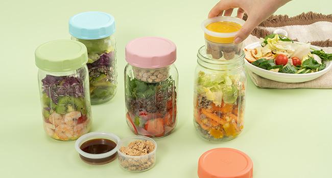 SOLIGT 4 Pack Glass Salad Jars with Lids Meal Prep, Leakproof Container for Lunch, with Wet/Dry Separation Cups, 32oz Mason Jars