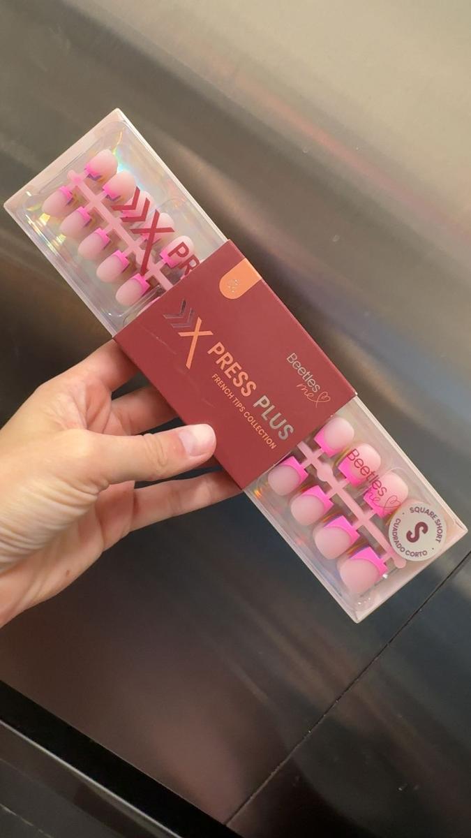 Item: Short Square【Pink Neon】15Sizes 210Pcs