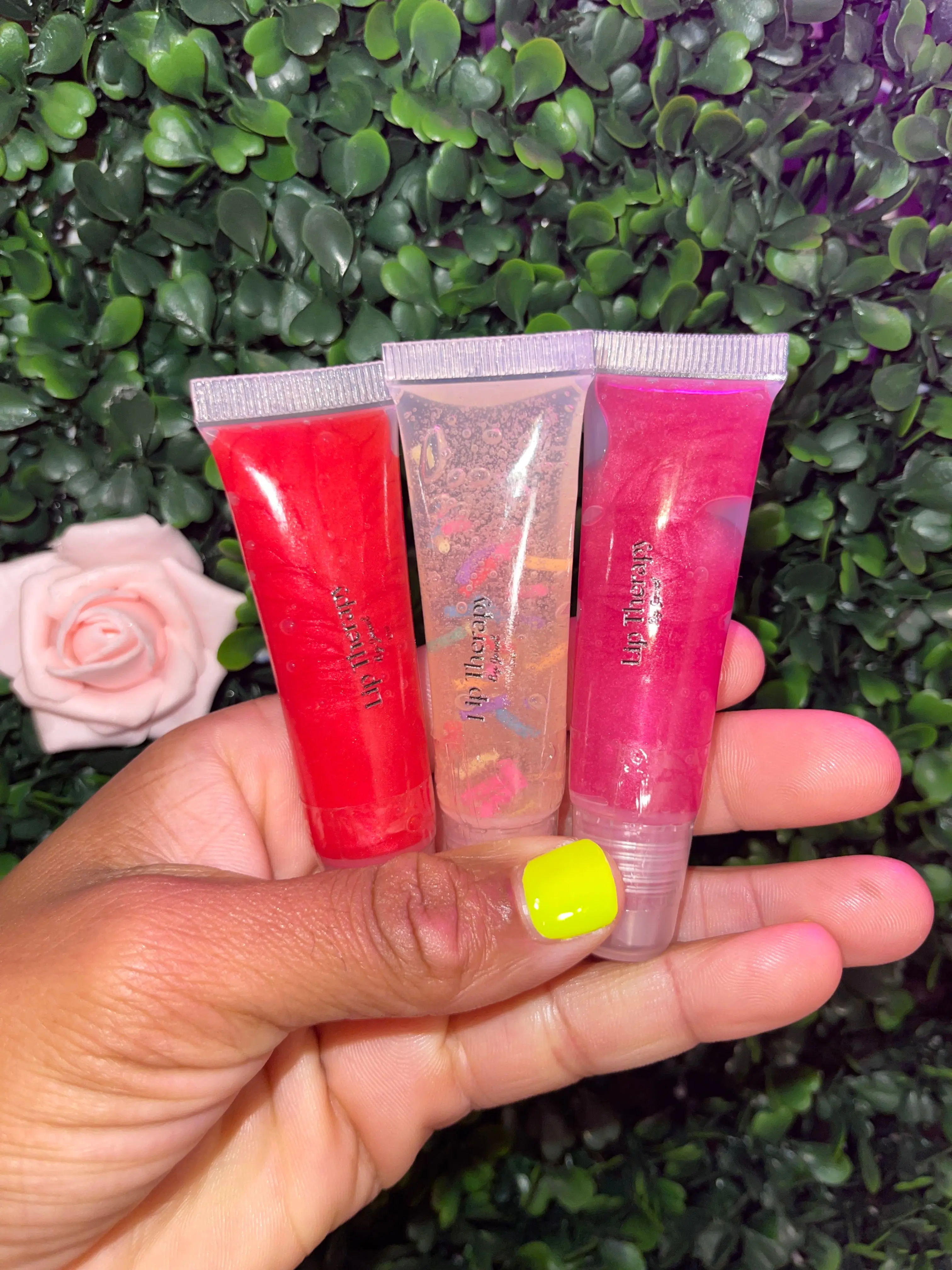 Lip Gloss - Natural Shine, Deep Hydration, Lightweight, Moisturizing Glow, Glossy Finish, Non-Sticky Formula, Perfect for Everyday Wear or Layering Over Lipstick