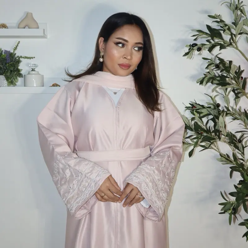 Layan Abaya