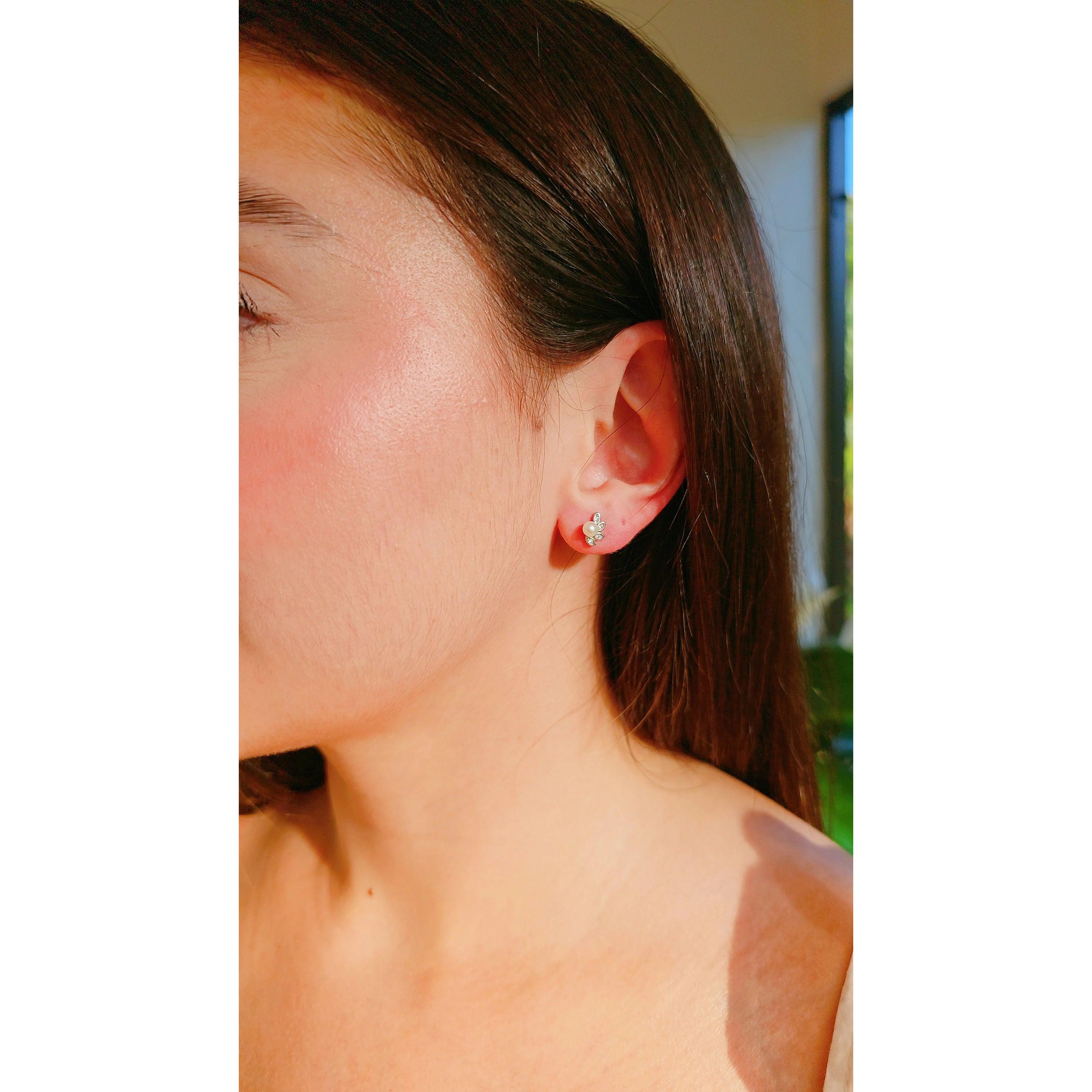 Sterling Silver Dainty Pearl Fan Stud Earrings Sterling Silver Dainty Pearl Fan Stud Earrings