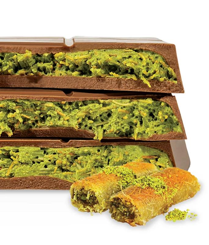 PatisLove Dubai Chocolate Bar 7.05 oz / 200g – Premium Gourmet Chocolate, Handmade Luxury Treat, Premium Chocolate Filled with Knafeh