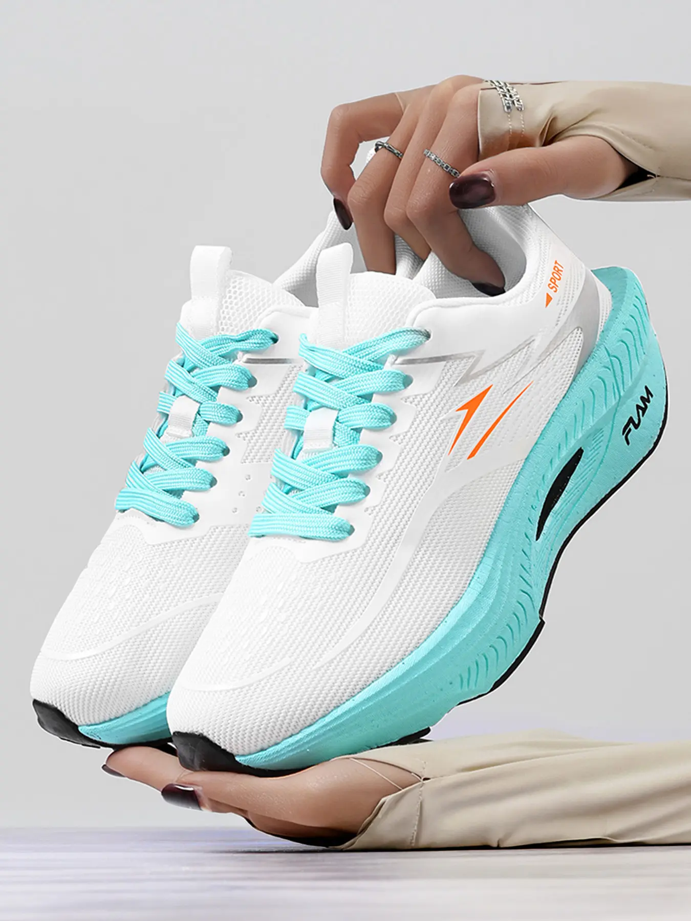 Super Light Athletic Running Shoes for Men and Women, Lightweight Design for Outdoor Activities, Enhanced Cushioning and Support for Long Distance Running