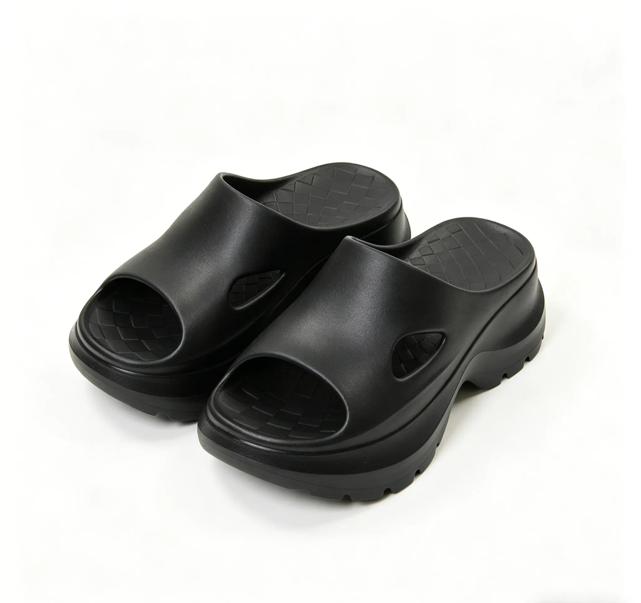 Women's platform slippers, comfortable summer slides, hollow-out design, breathable EVA walking shoes, thick non-slip sole, women's shoes, rubber material, party shoes