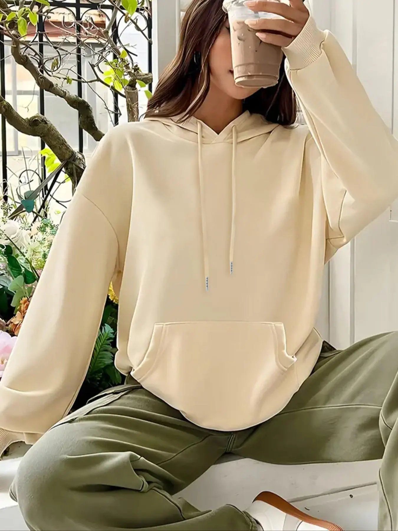 Women's Plain Basic Pocket Drawstring Hoodie, Casual Fitted Hoodie, Casual Long Sleeve Hooded Sweatshirt for Fall & Winter, Women's Clothes for Daily Wear, Tops, Womenswear