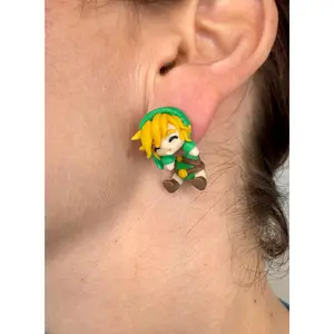 Legendary Elf Knight Dangle Earrings | Fantasy Elf Warrior Jewelry | Green Tunic Hero Earrings | 3D Printed Gamer Gift | Cosplay Accessory