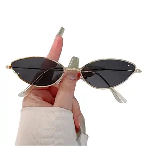 New European/American-style unisex cat-eye metal-frame glasses with vibrant candy red lenses—retro, bold, eye-catching; suitable for holiday parties and everyday outings; durable mirror coating.