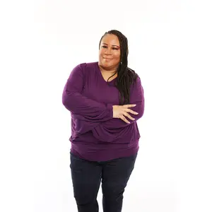 CURVY PURPLE V NECK TOP