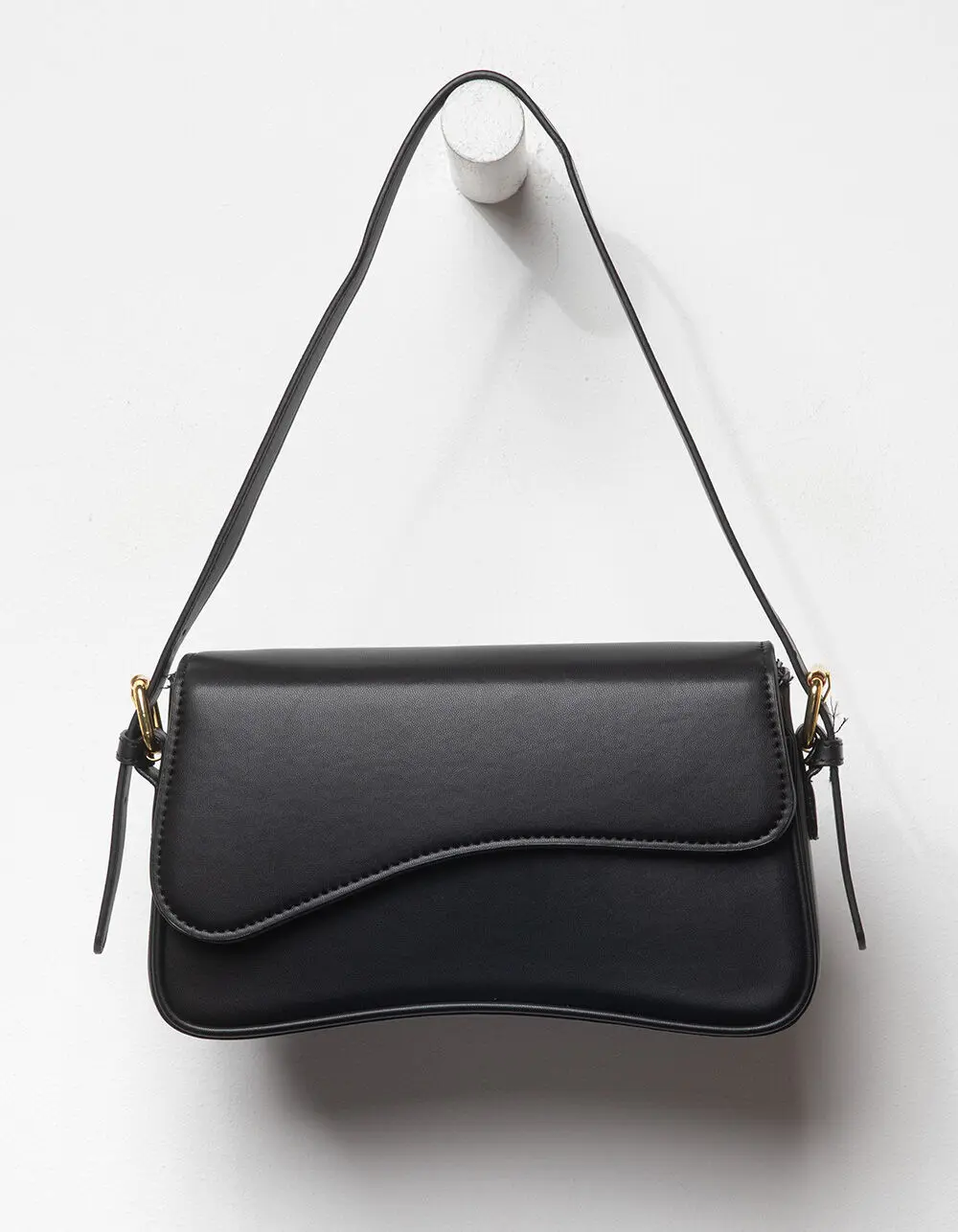 Elle Retro Shoulder Bag Elle Retro Shoulder Bag