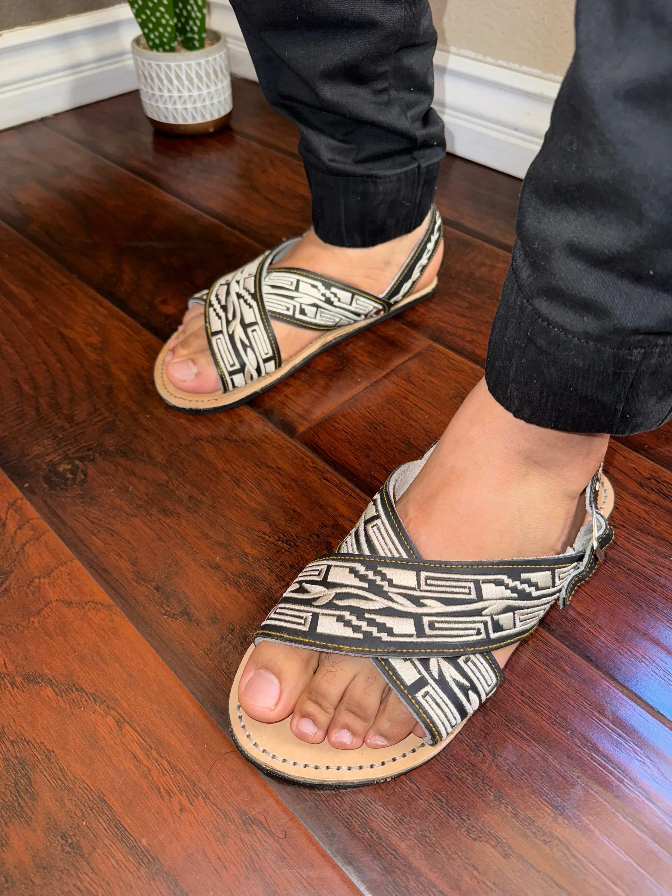 Mens Mexican Handmade Leather Cross Strap Sandals,Mexican Huaraches Mexicanos,Huaraches Hombre de Mexico