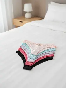 5 Pcs Pink Women's Elegant Lace Panties Soft Breathable -Stretch with Heart Detail and Lace Trim Low-Rise Comfort Fit Seamless Lightweight Undergarments for Everyday Wear Neoprene Sauna Workout Belt 34 Camel Toe Cover Thong Sheer Waist Shapewear Panty