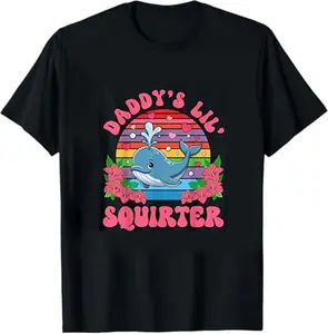 Unisex "Daddy's Lil Squirter" Funny Whale Graphic T-Shirt | Hilarious Innuendo Ocean Humor Tee, Casual Cotton Shirt for Dad Joke Lovers, Whale Enthusiasts & Sassy Humor Fans
