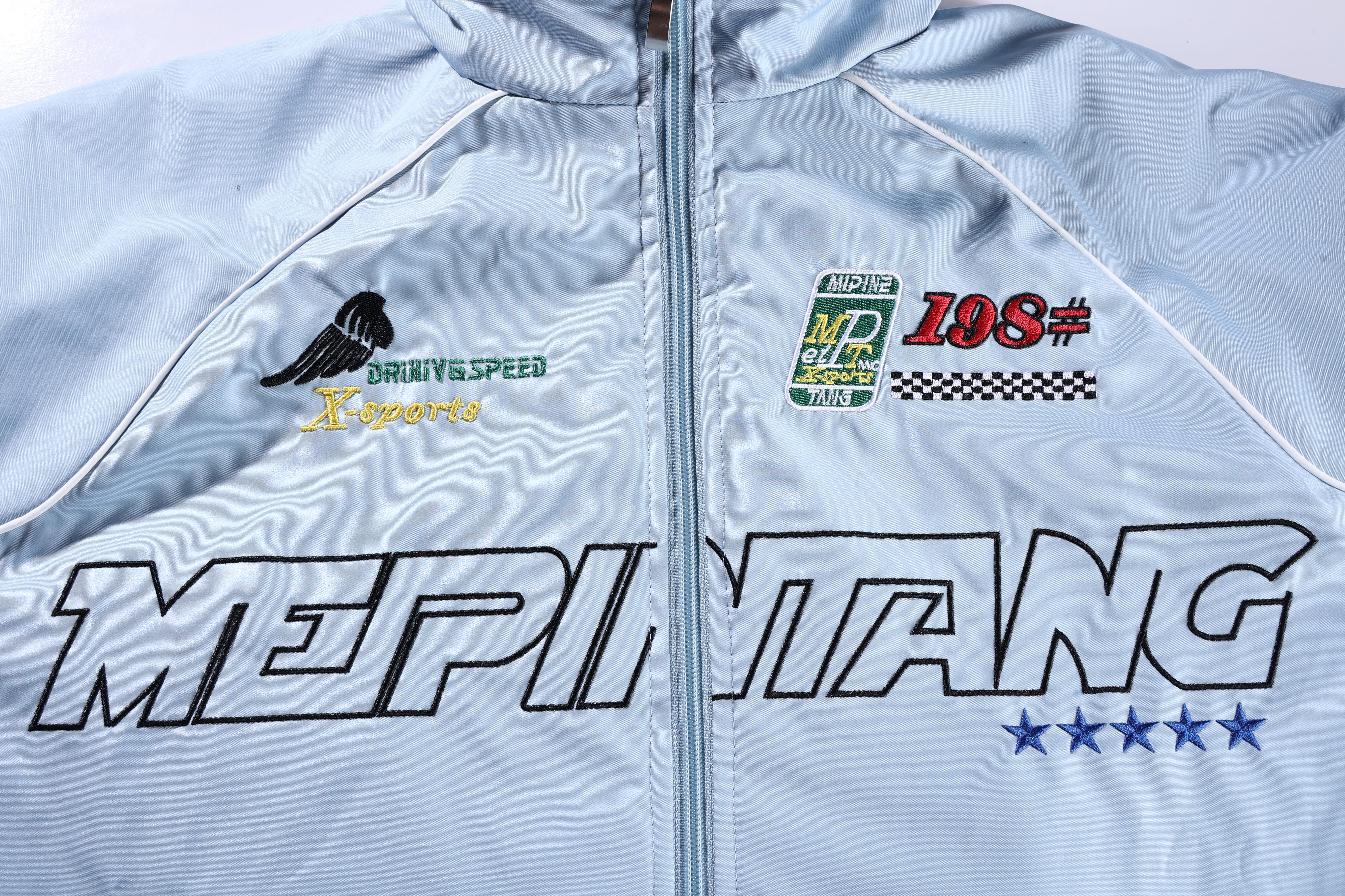 Men's Racing Style Bomber Jacket - Graphic Print with Patch Details, Stand Collar Design, Fleece Fabric Offers Comfort and Warmth, Perfect for Casual Street Style, Everyday Wear, or This Season's Trendy Sporty Look Coats Long Sleeve