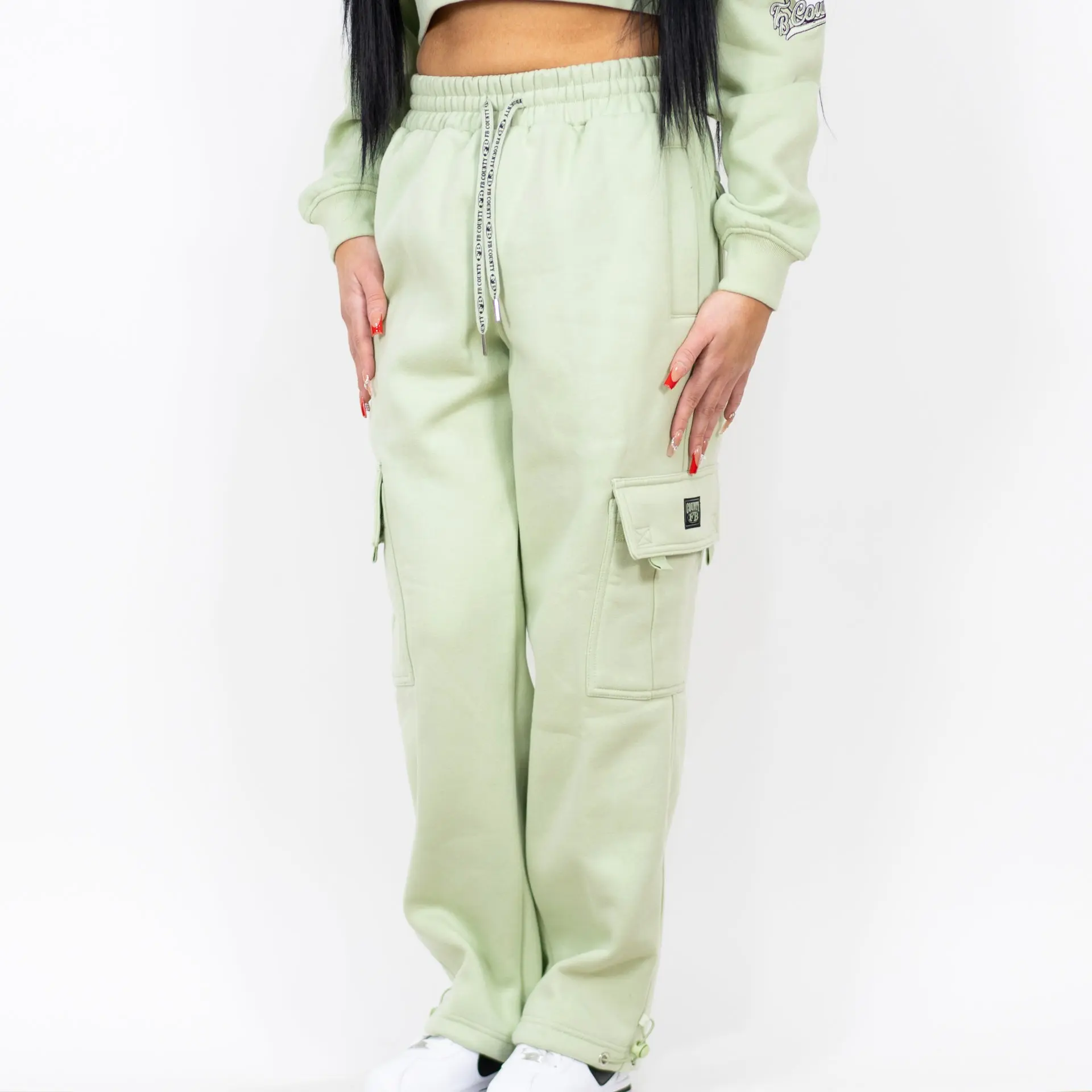 FB County Heavyweight Baggy Cargo Sweatpants Fit Fleece