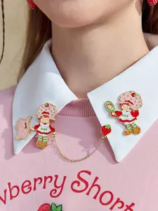 Strawberry Shortcake 3pcs/Set Cute Cartoon Character And Strawberry Pattern Brooch