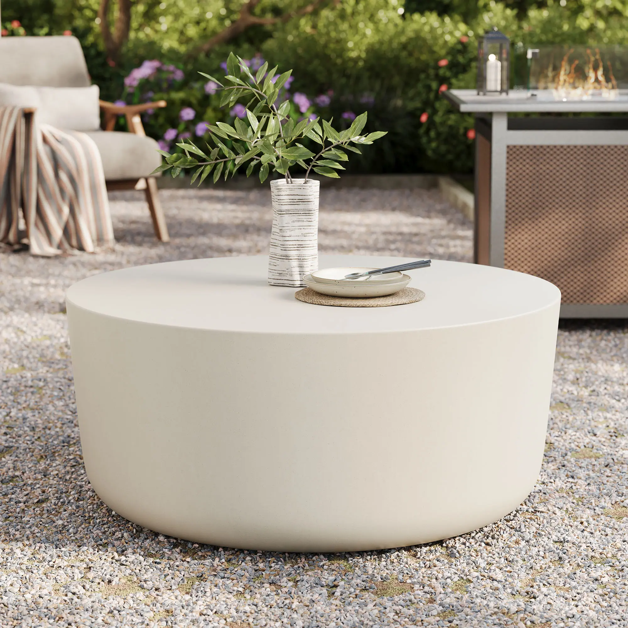 Modway Brion 34 in Minimalist Modern Pre-Assembled Round Concrete Coffee Table - Sleek Tapered Design, Smooth Finish, Built-in Levelers, 230 lbs Capacity, Indoor-Outdoor Living Room/Patio Furniture (Side Tables Collection Piece)