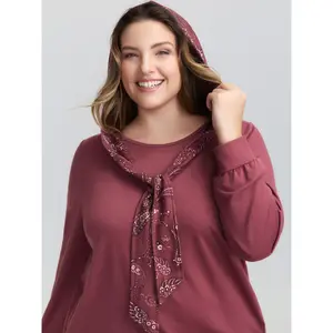 【Hooded & Cozy】Bloomchic Paisley Hooded Scarf Contrast Hoodie Swimweek