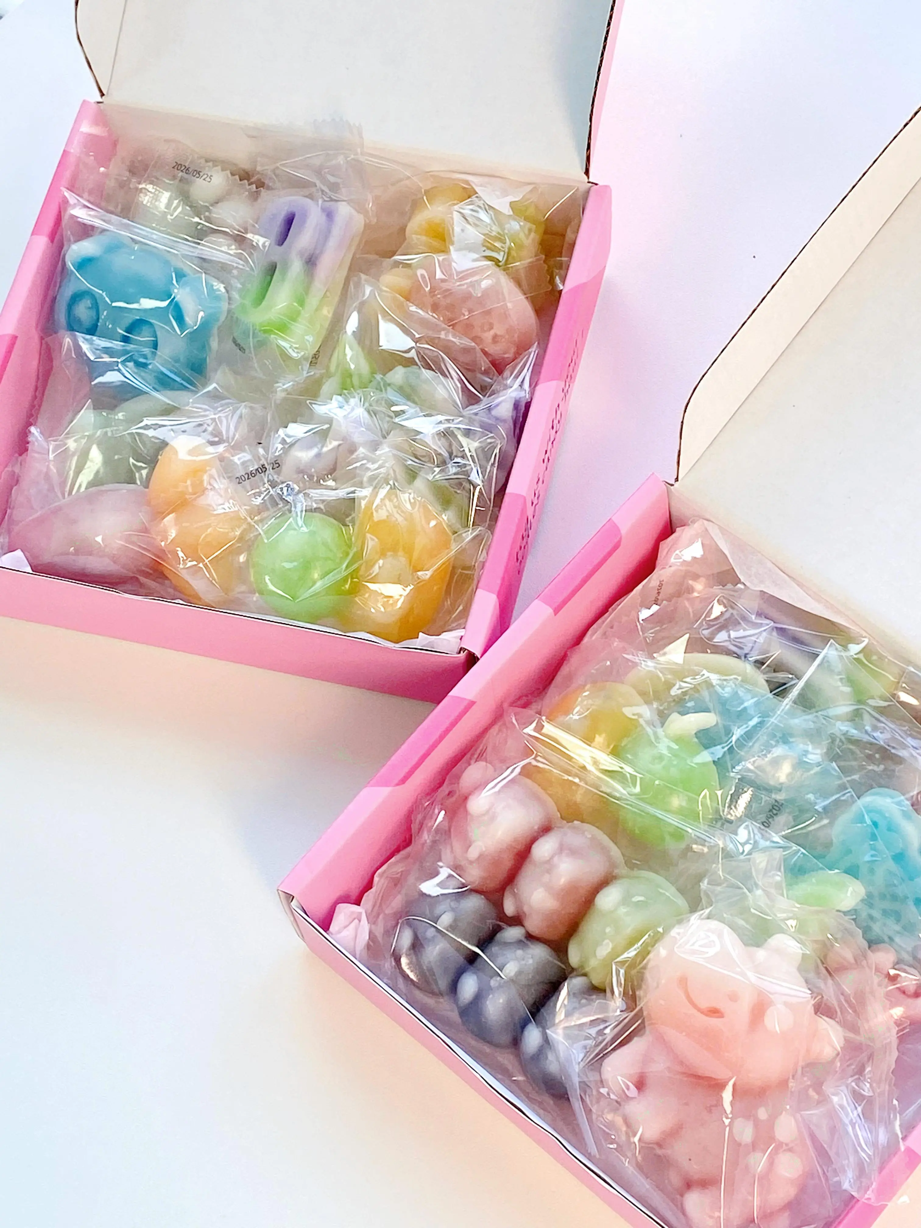 Oodles Wax Candy – Medium Shapes Surprise Mix 1box