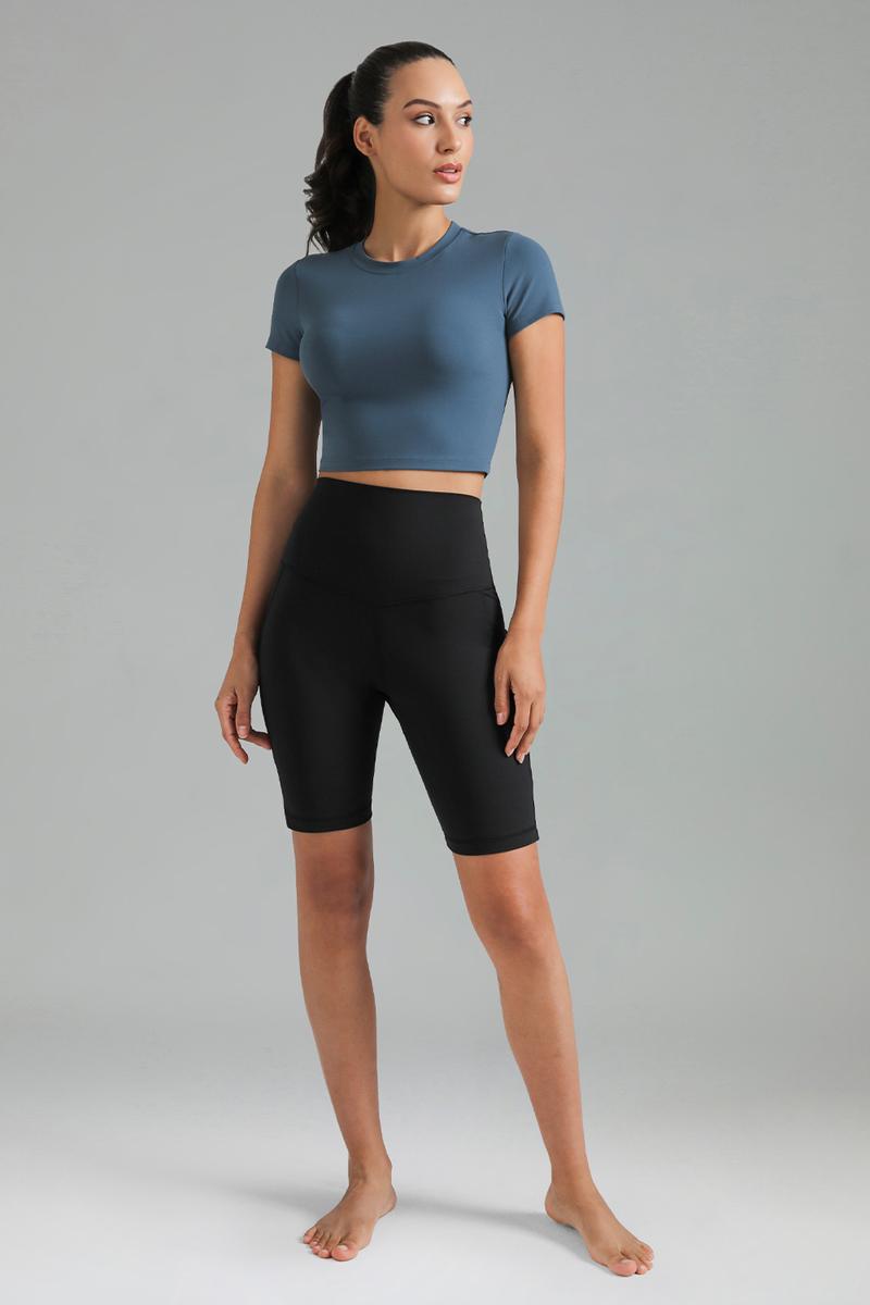 Colorfulkoala Dreamlux Short Sleeve Cropped Workout Shirt with Crisscross Back, Black, Versatile Design for Various Outfits