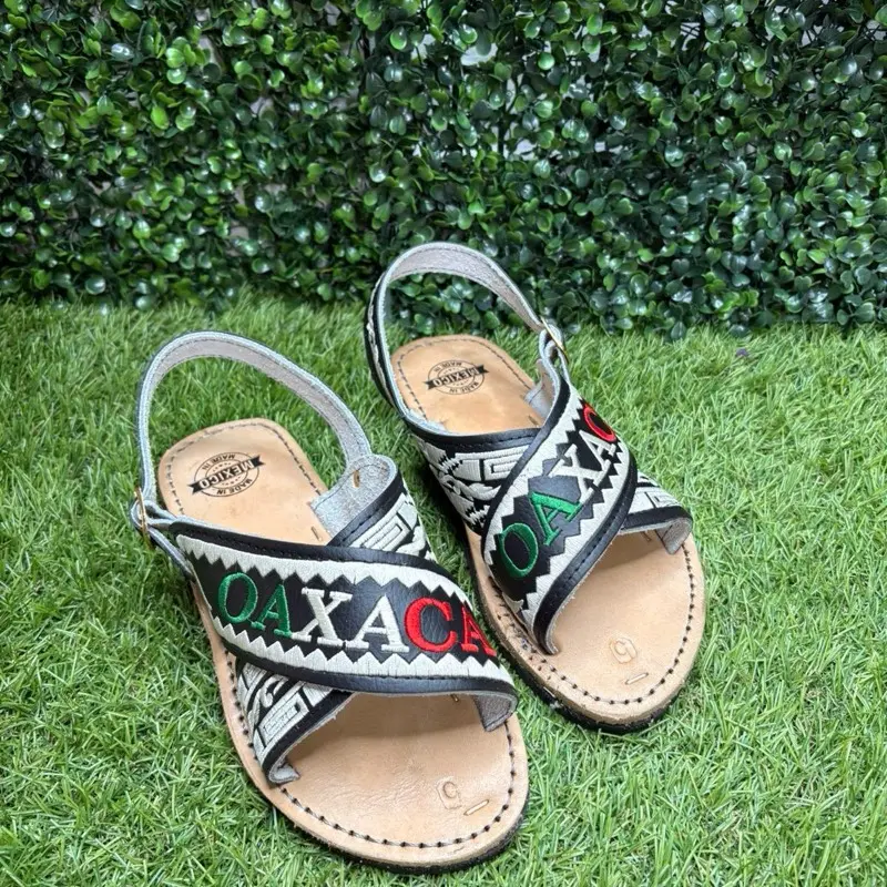Oaxaca Authentic Leather Sandals huarache with Ethnic Embroidery and Adjustable Straps for Comfortable Wear