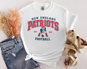 [40% Sales_freeship] New England Football Vintage Mascot Sweatshirt  Retro football Logo Crewneck, Fan Gear for final show2026