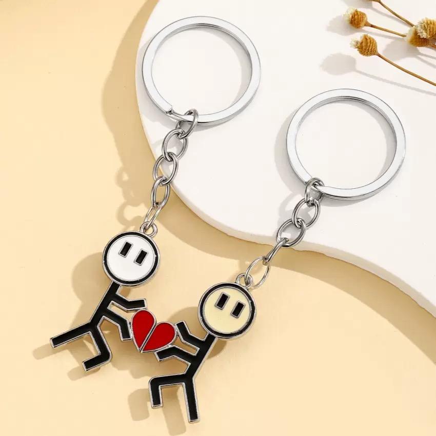 2pcs  Matching Heart Keychains Gift for Couples & Best Friends,Family,To Express Love