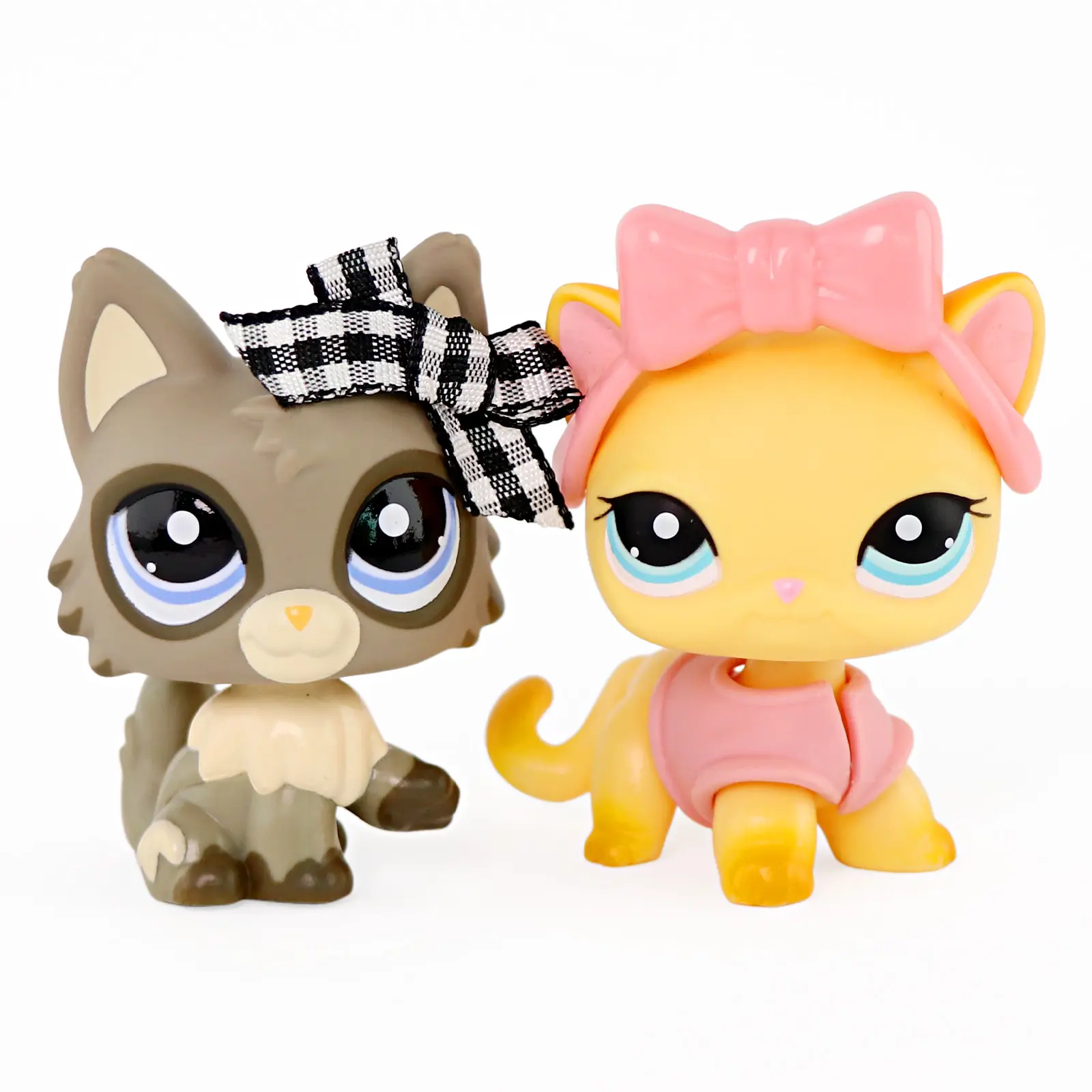 2-Pack Cartoon Bow Decor Kitten Mini Figurines - Hand-Painted Big-Eye Lightweight Vinyl Collectible Figures, Decorative Shelf Ornaments, Pretend Play Pet Toy, Birthday Party Gift for Kids Ages 4+, Cute Animals