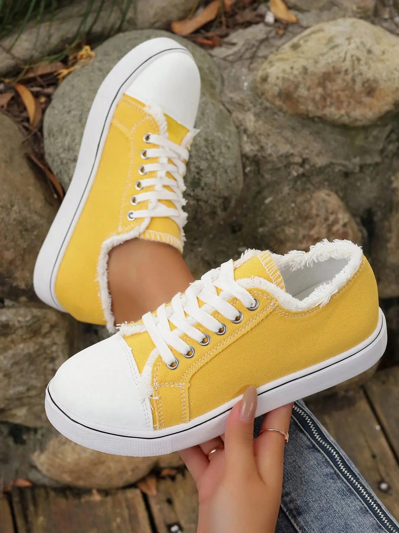 2026 New Frayed Edge Canvas Shoes Casual Sneaker for Women, Thick Sole, Summer Vacation/ Daily Wear, Comfortable and Stylish Footwear